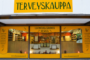 LuontaisLaakinta_liikkeenkuva_26b